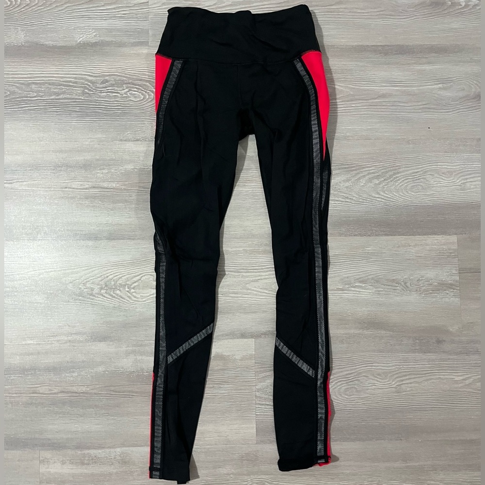 VSX Victorias Secret Vibrant Reflective Black and Red Athletic Leggings size XS